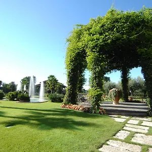 Royal Garden Milano Отель